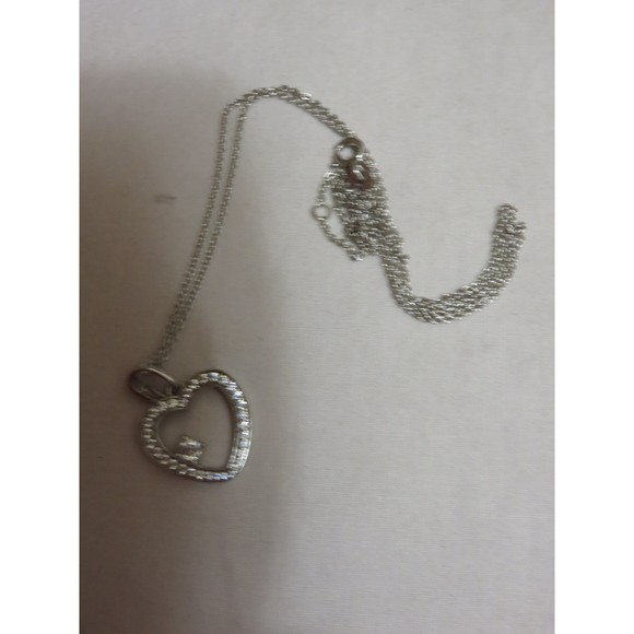 NEW WITHOUT TAGS THINGS REMEMBERED STERLING HEART NECKLACE - Picture 2 of 2
